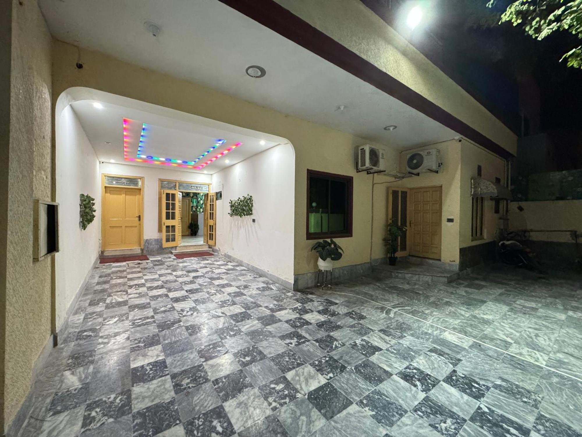Royal Executive Residency Hotel Islamabad Eksteriør billede